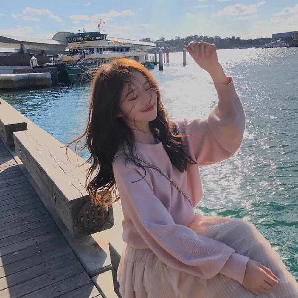 红色尾翼